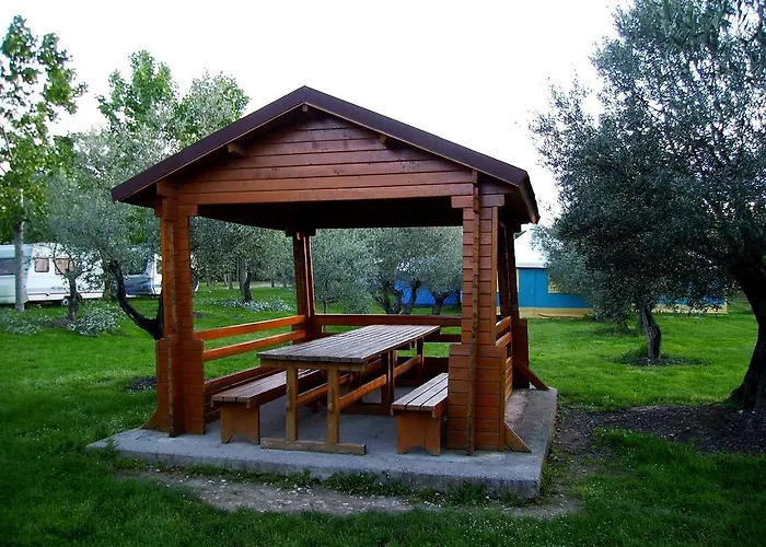 مكان تخييم Canones De Guara Y Formiga Panzano